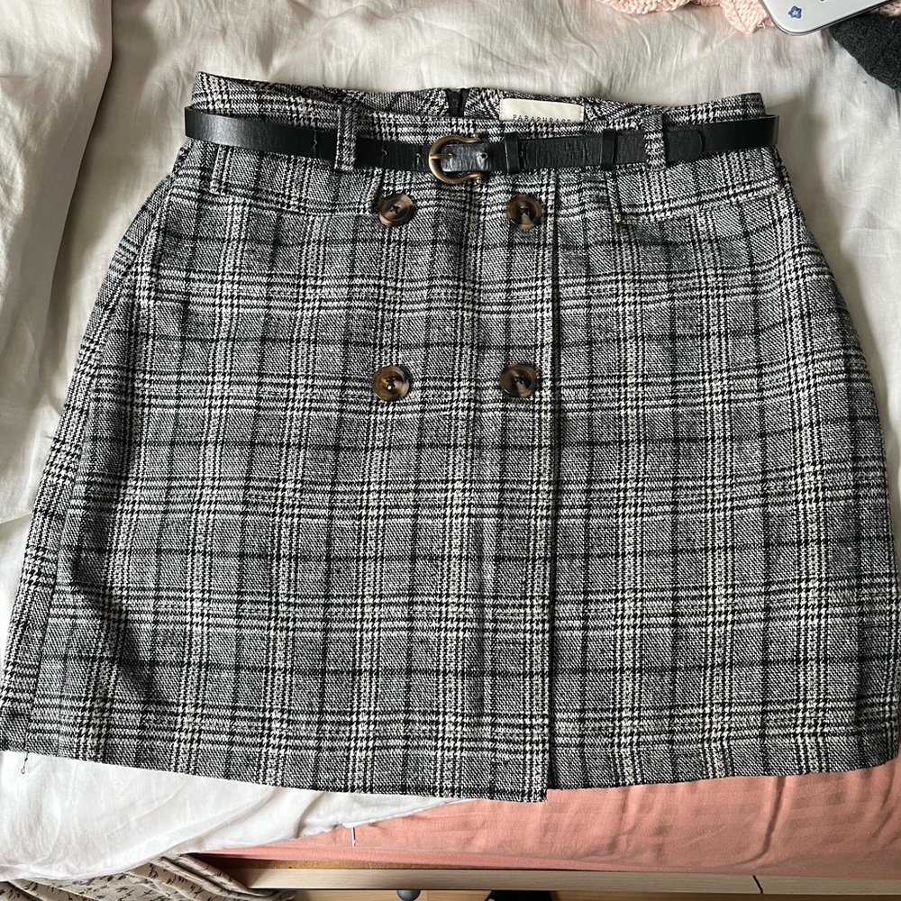 Cute mid-thigh plaid skirt